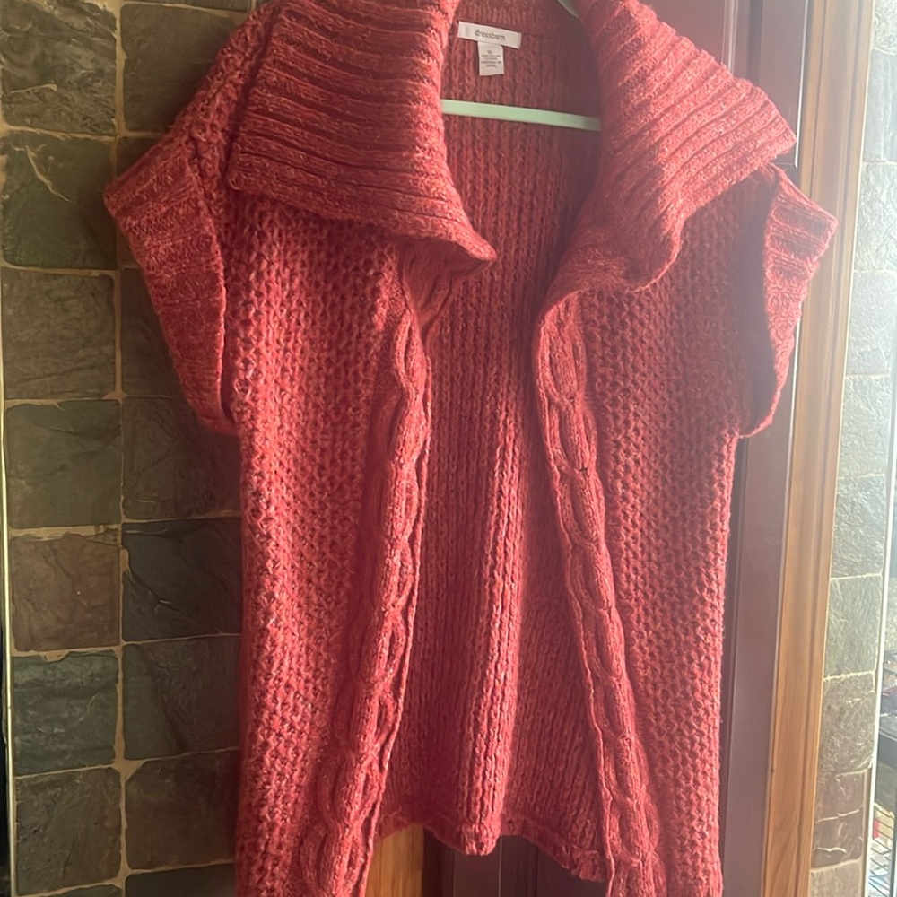Sleeveless sweater